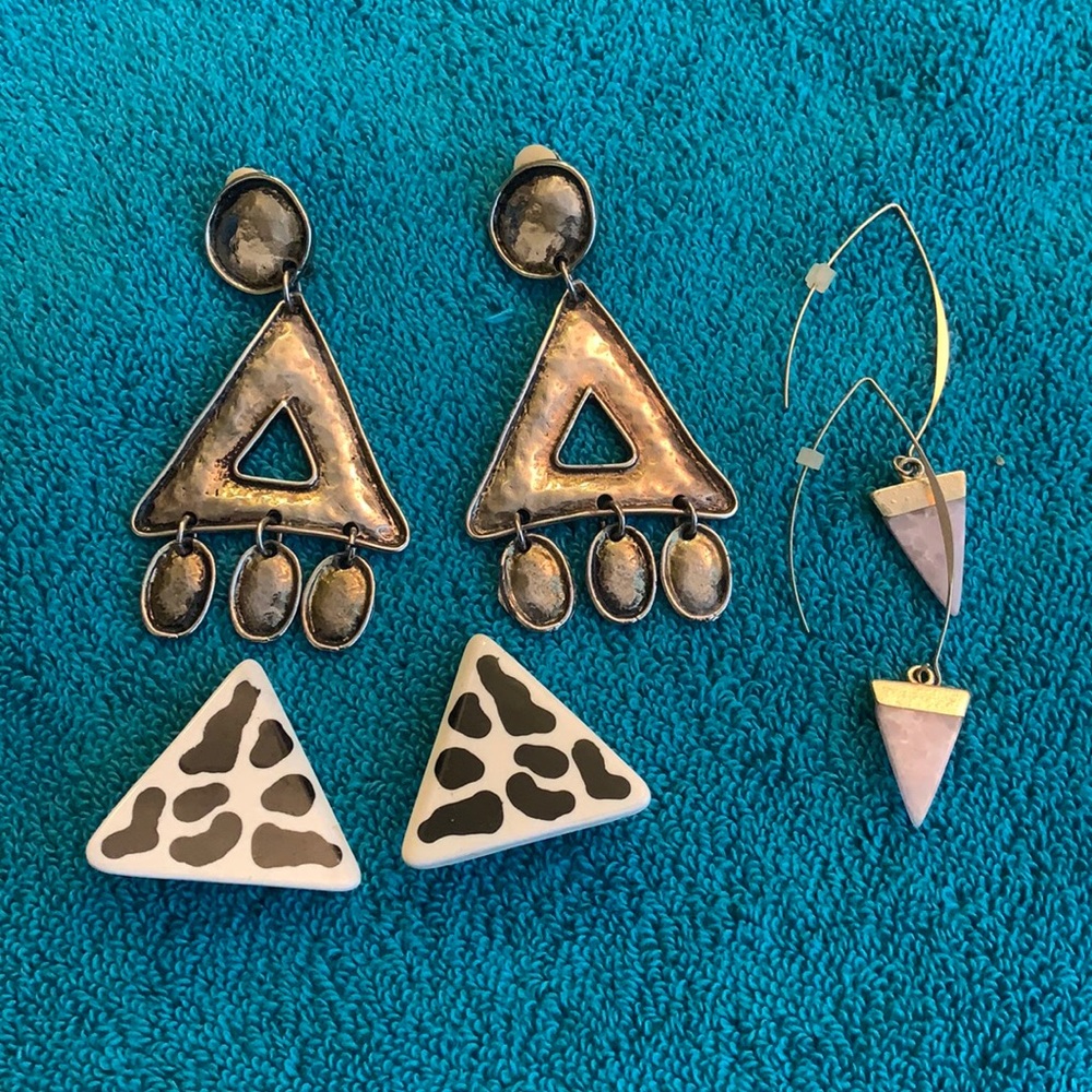 Women’s earrings
